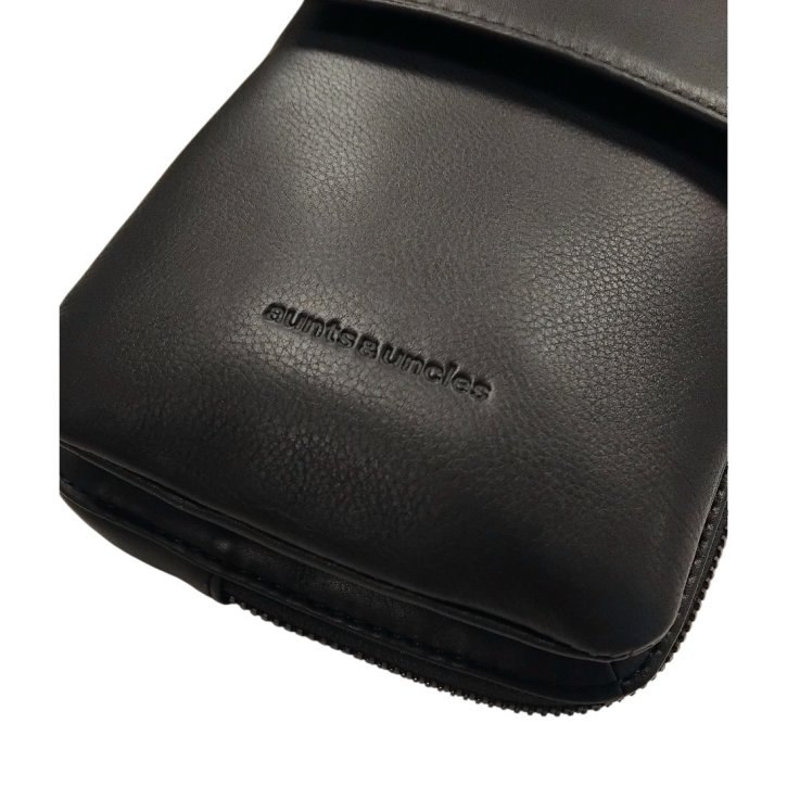 Aunts & Uncles TULIP phone bag jet black